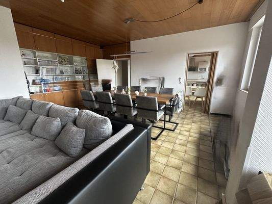 Wohn-/Esszimmer 1.OG