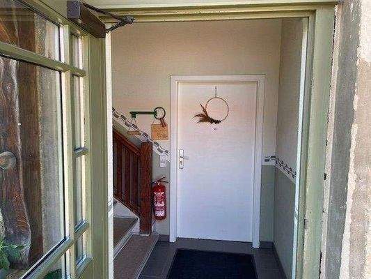 Zugang zur Gewerbeeinheit im EG