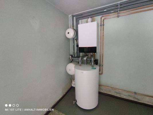 beide Häuser - neue Gasbrennwerttherme