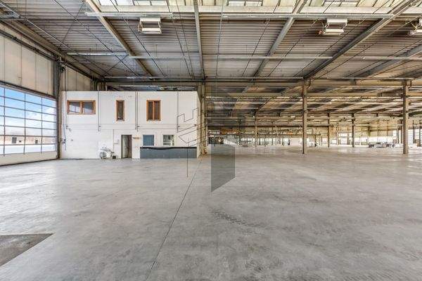 Große Produktionshalle