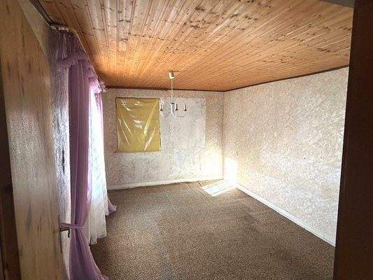 Kinderzimmer oder Ankleide im Obergeschoss