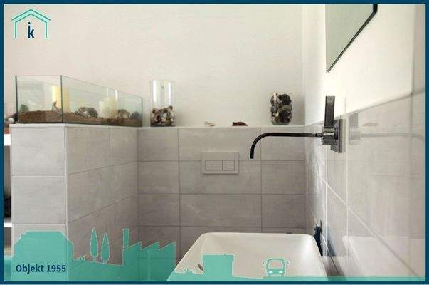 1955 Poolhaus Waschtisch mit WC.jpg