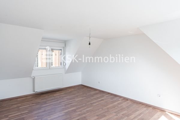 134911 Dachgeschoss Zimmer 