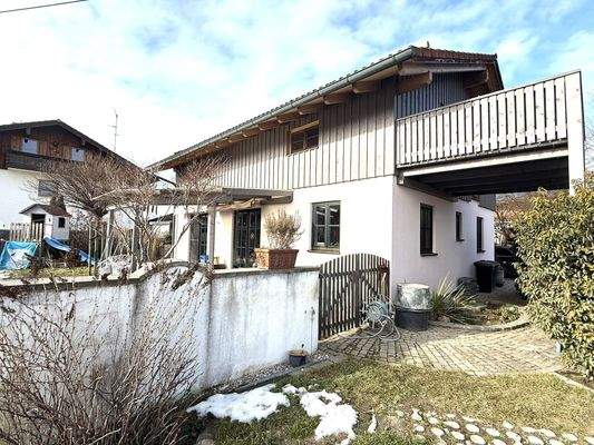 Einfamilienhaus vielseitig nutzbar (auch als ZFH mit 3 Bädern)