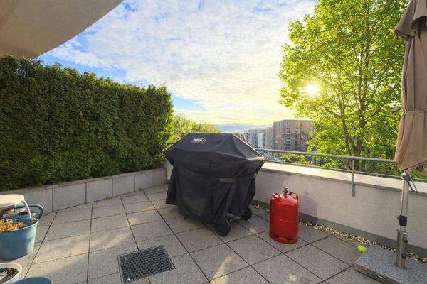 Teilblick auf die Dachterrasse