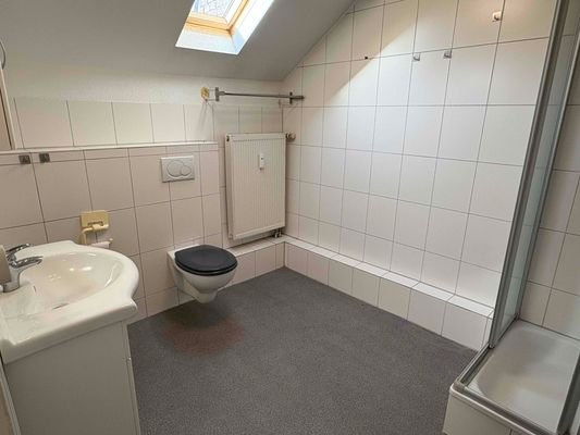 Badezimmer 2. OG 