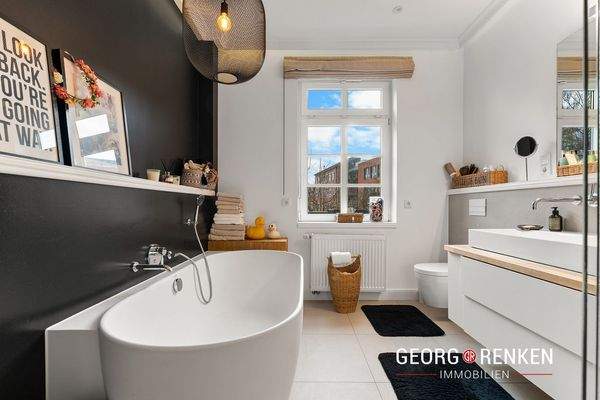 31.) EFH/Villa OG | Badezimmer, Fenster