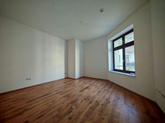 Schlafzimmer (2).jpg