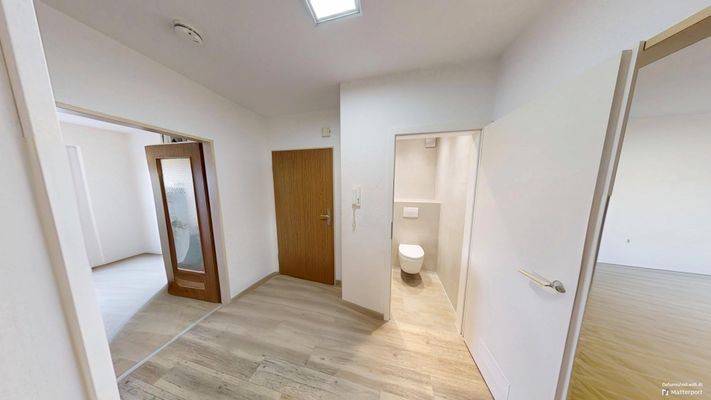 Flur / Eingangsbereich/ Gäste WC