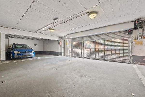 Tiefgaragenstellplatz