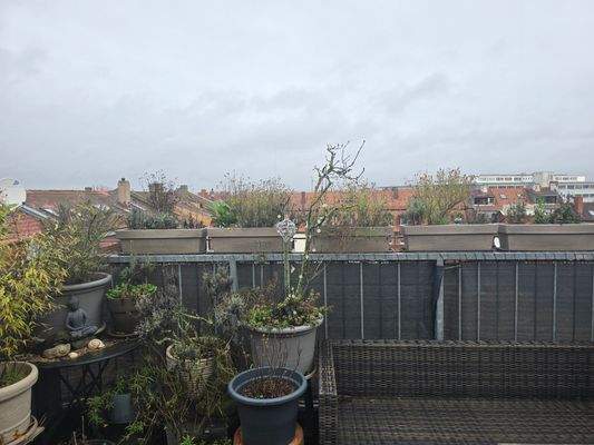 Die Dachterrasse mit Sonne aus allen Himmelsrichtungen