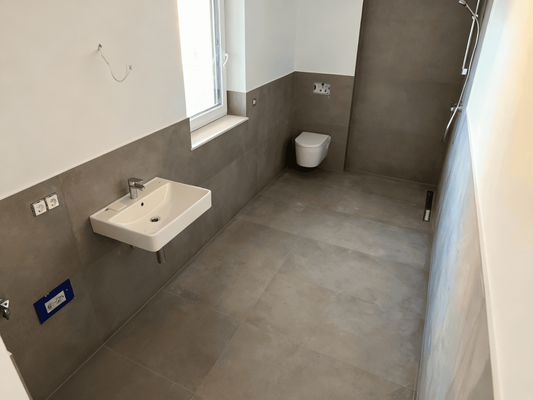 Modernes Badezimmer