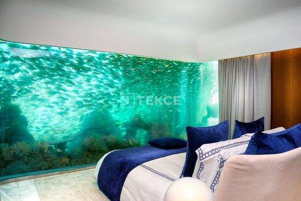 Floating Underwater Villas in The World Islands Dubai
