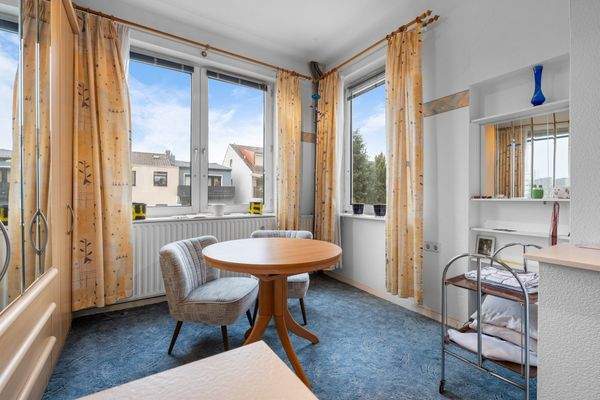 Zimmer im Hochparterre