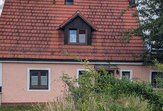 Außenansicht Eingang 2.jpg