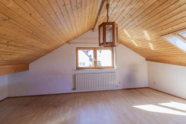 Dachgeschoss Zi 3