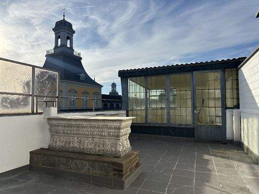 Dachterrasse mit Wintergarten