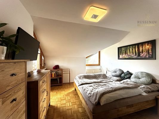 Schlafzimmer 2