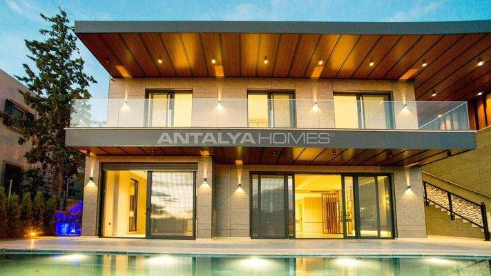 Sea-View House with Private Pool in Bodrum Yalıkavak