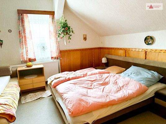 1-Raum-Wohnung DG rechts