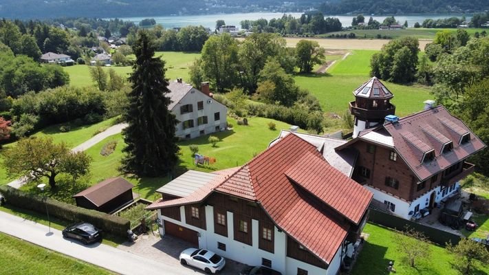 Apartmenthaus mit Seeblick