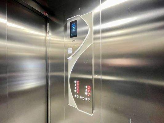 Lift oder Aufzug
