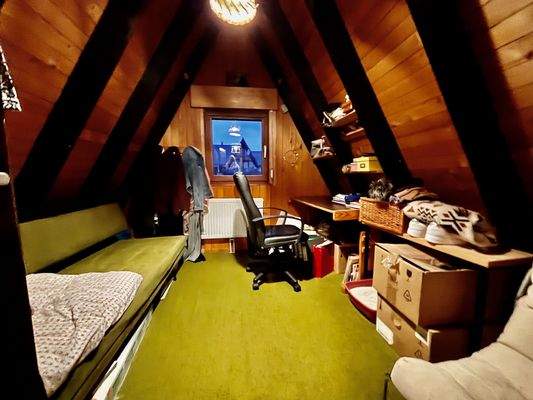 Teilansicht vom Arbeitszimmer im DG.jpeg