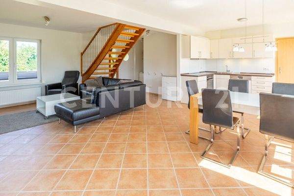 Hauseingang in den offenen Wohnbereich