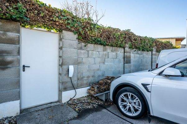 KFZ-Stellplatz inkl. E-Ladestation