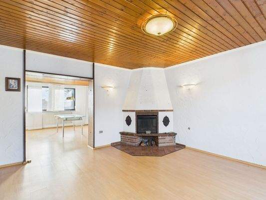 CAM01708G0-PR0085-STILL016