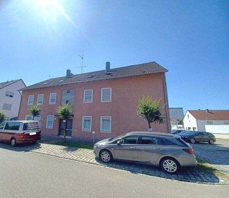 Ansicht Nord + Stellplätze