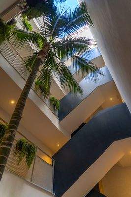 Acantos - 402 escalera comunitaria