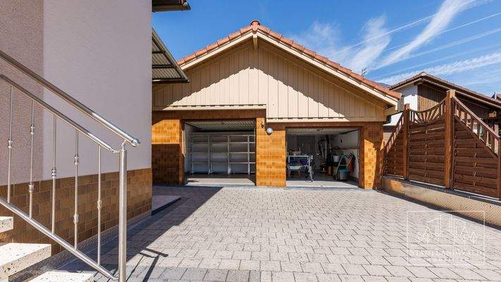 Garagen - Hofeinfahrt