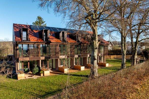 Private Gärten in ruhiger Naturlage (visuell)