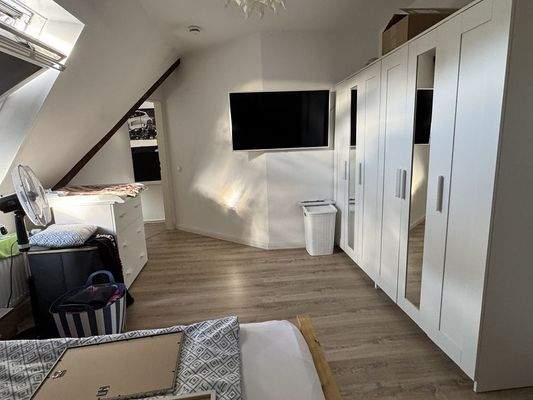 Schlafzimmer (2).JPG