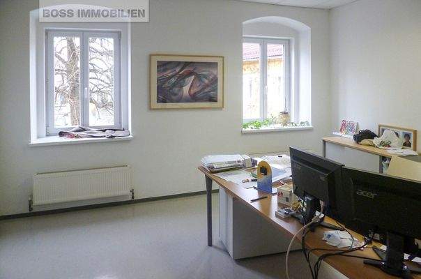 12 Büro