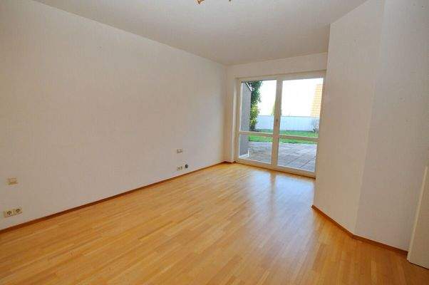 Schlafzimmer Gartengeschoss