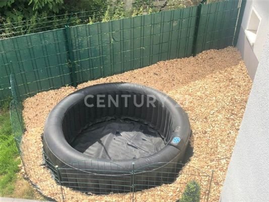 Pool Ecke Garten