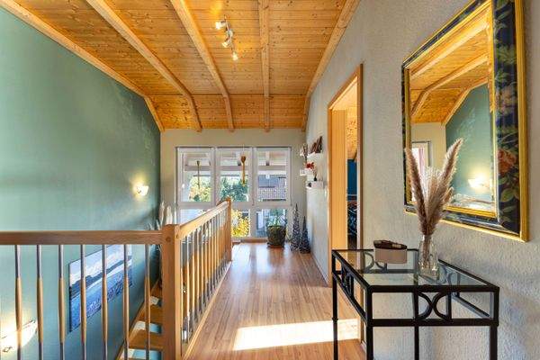 17-Flur im Obergeschoss.jpg