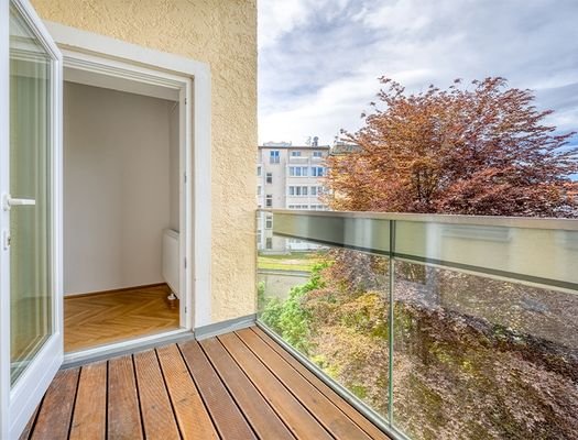 HP3-5-Zimmer-Wohnung-Neustadt-Balkon