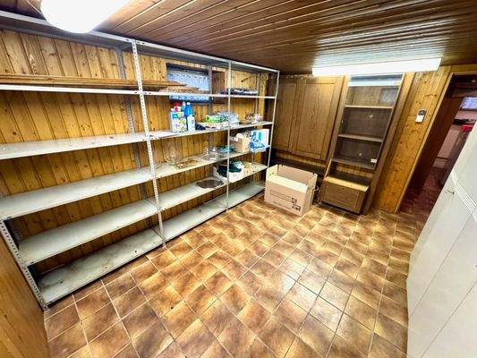 AK2 Abstellraum im KG.jpeg