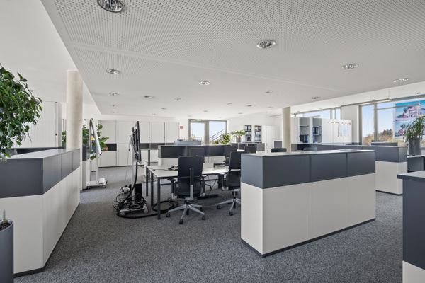 2025-04 Fotos Innen 1. OG  (4).jpg