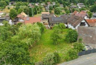 Großes Grundstück