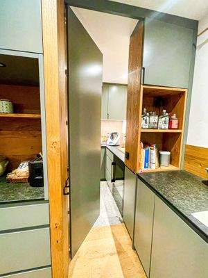 versteckte Speisekammer