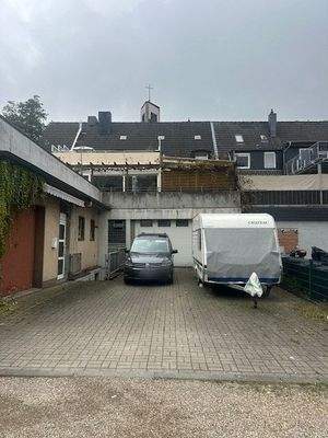 Gargen und Stellplätze