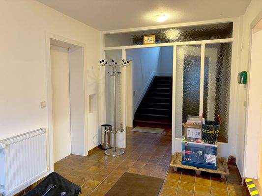 großzügiger Eingangsbereich