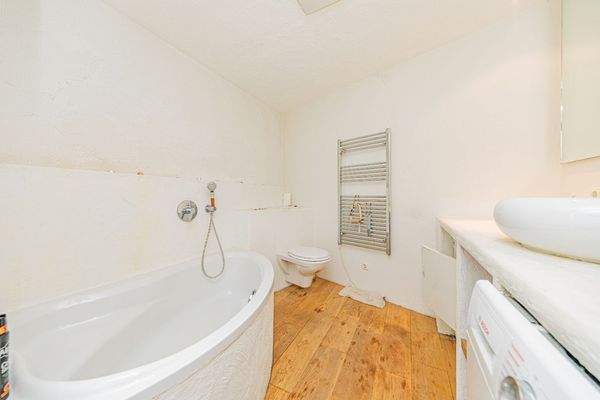 Bad Einliegerwohnung