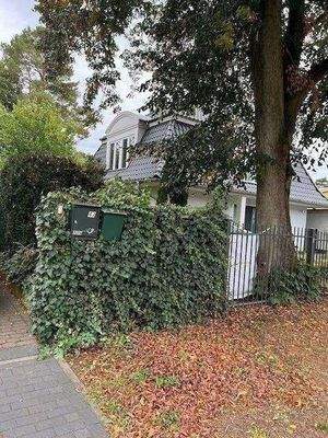 Stadtvilla, Vorder-Seitenseite