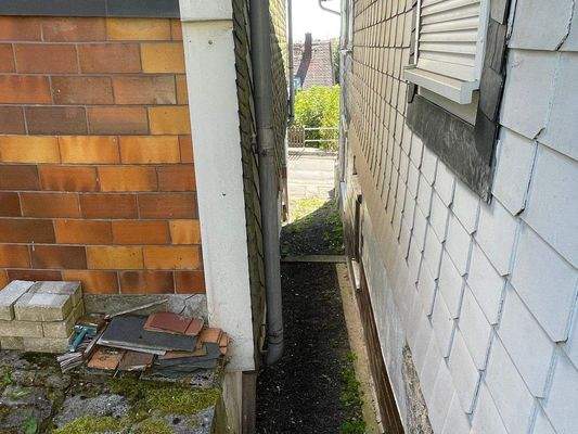 Gang zwischen den Häusern