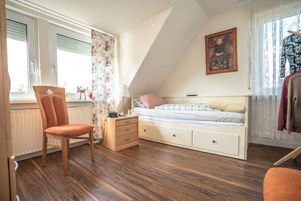 Schlafzimmer 1 (WE 2)